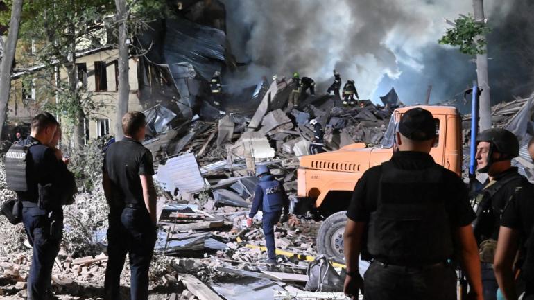 Ukraine: au moins cinq morts dans des bombardements russes sur Kharkiv, annonce le gouverneur