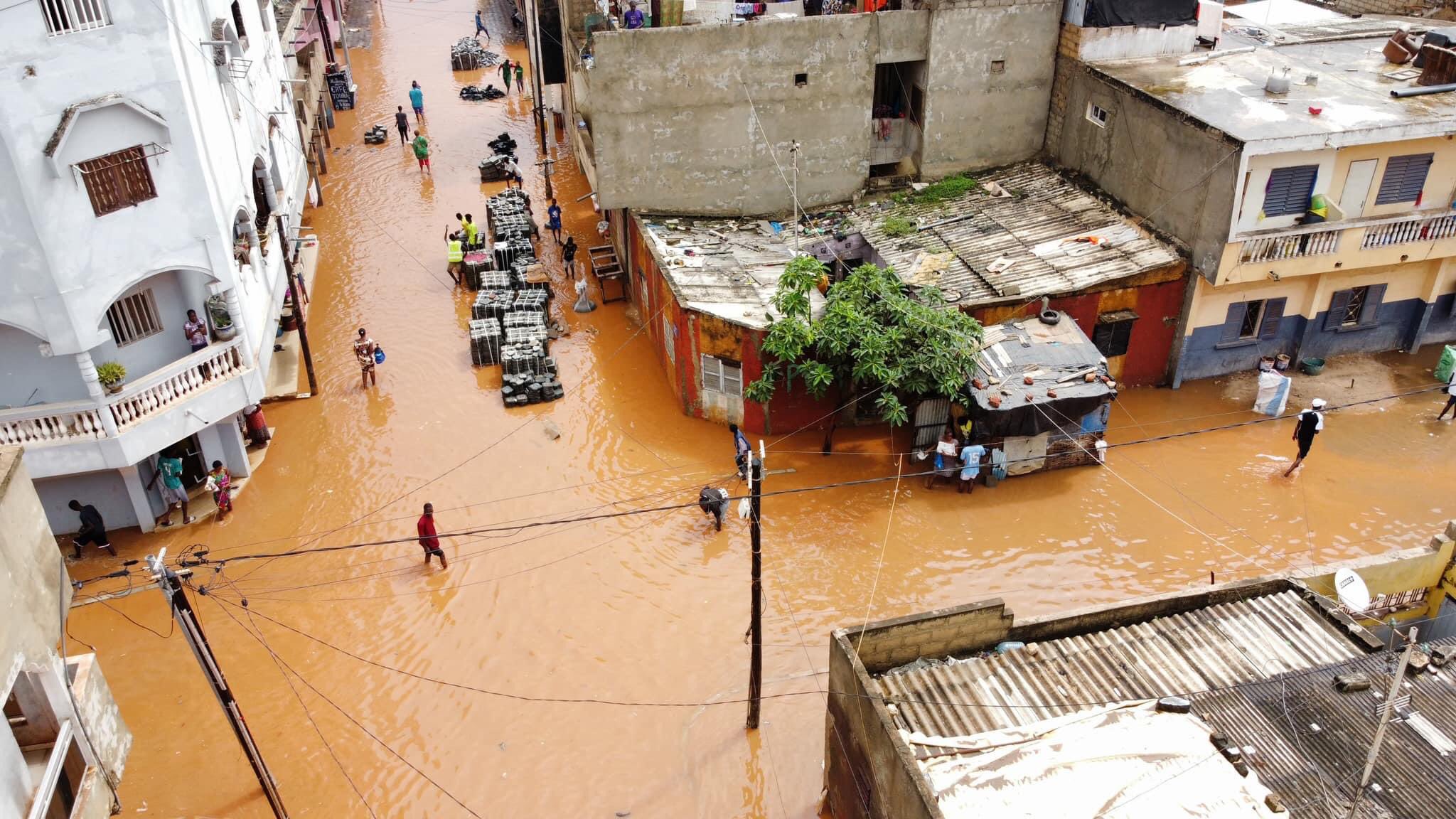 Les pluies diluviennes sur Dakar en images