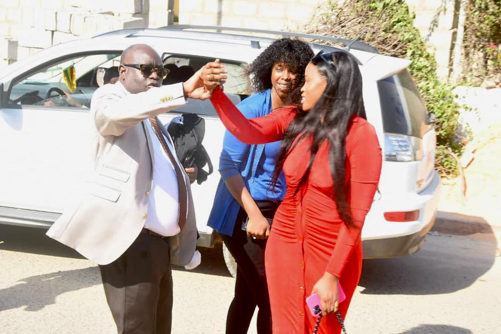 La réplique de Adji Sarr à Sonko
