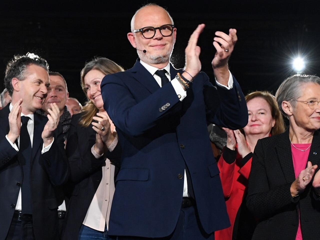 Retraites: après les divisions, la majorité tente de recoller les morceaux avec Édouard Philippe