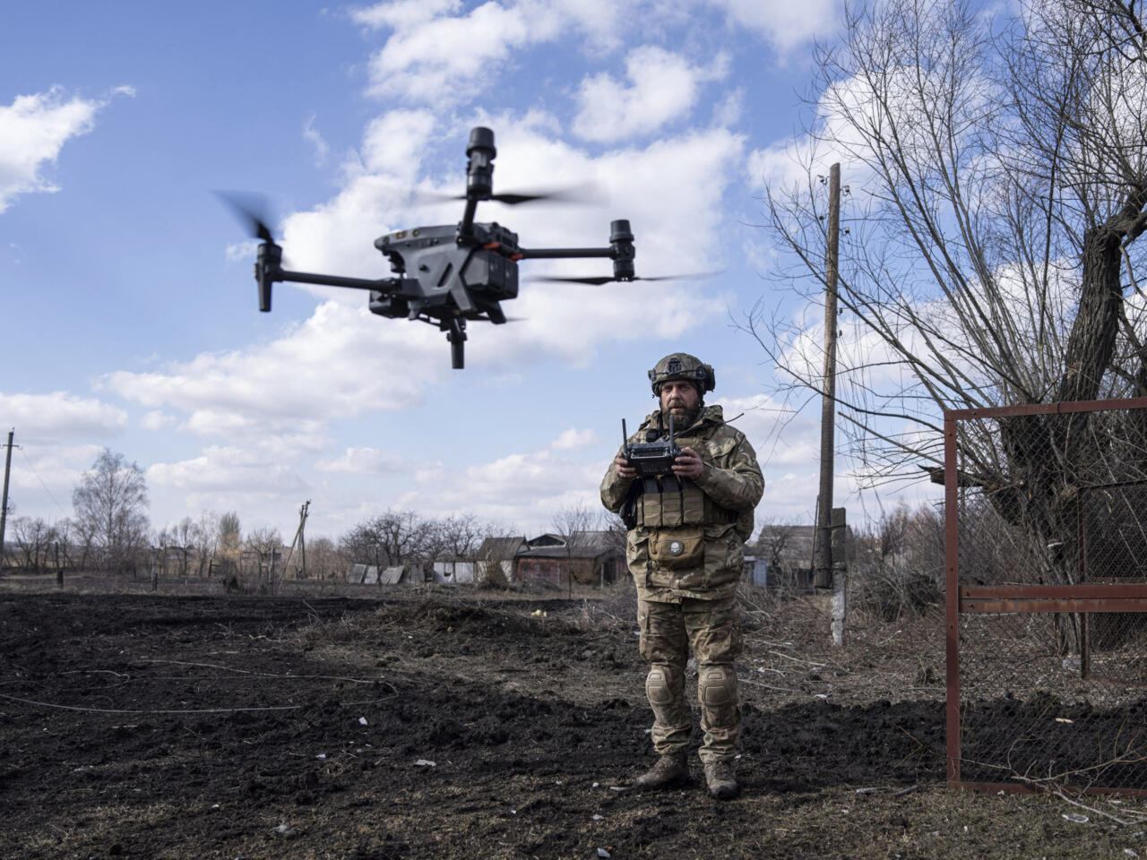 Les soldats ukrainiens à l&rsquo;école des drones