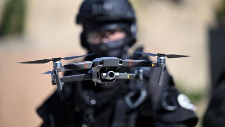 Manifestations du 1er-Mai: l&rsquo;utilisation de drones par la police contestée en justice