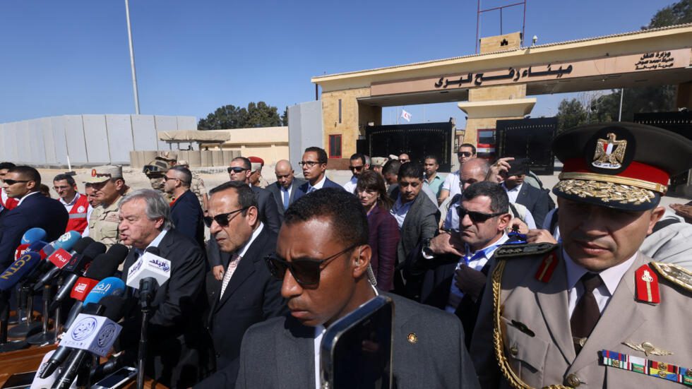 Gaza assiégée: à Rafah, Guterres réclame l&rsquo;entrée de l&rsquo;aide humanitaire au plus vite
