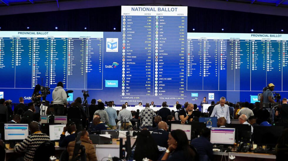 Élections en Afrique du Sud: la commission électorale s&rsquo;active pour compiler les résultats